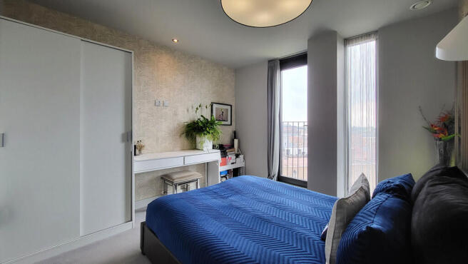 2 bed Apartment to rent Image 9