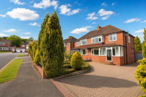 16, Essex Avenue, Kingswinford DY6 9RH