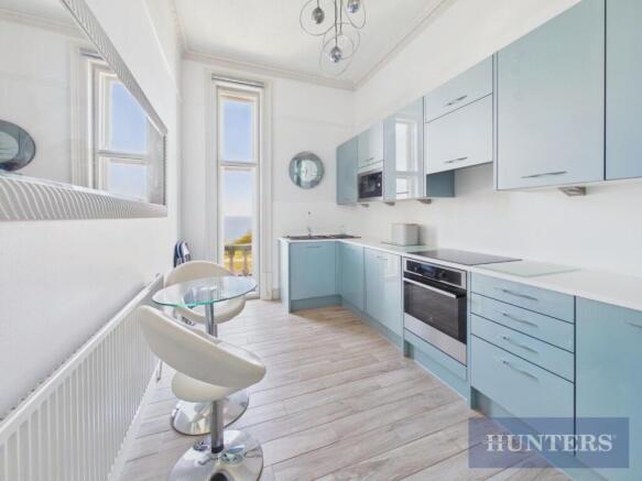 2 bed Apartment for sale Image 6