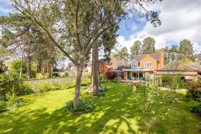 9 Campbell Close-29.jpg