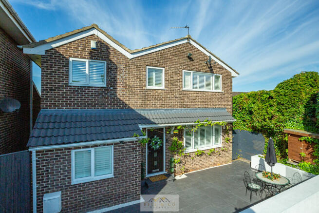 Front of house 1....