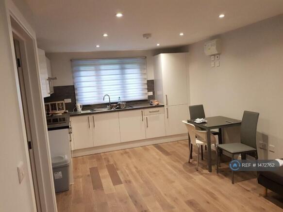 Living / Kitchen