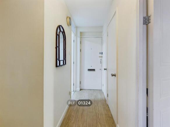 2 bed Apartment to rent Image 7