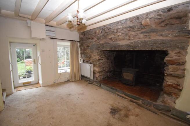 Living Room.JPG