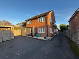 Flat 2, 47, Little Heath Road, Tilehurst, Reading RG31 5TY