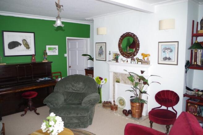 SITTING ROOM
