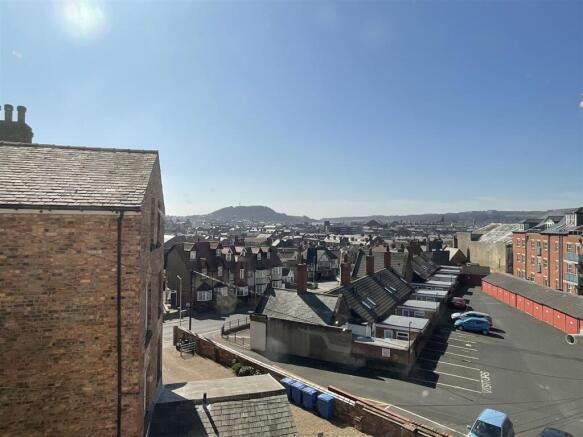 2 bed Flat for sale Image 11