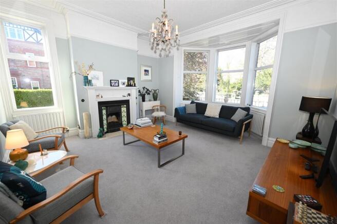 SITTING ROOM