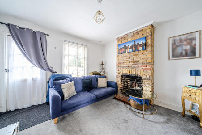 1-699599e7be774-1...