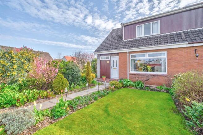 12 Hawick Drive Dundee-19.JPG