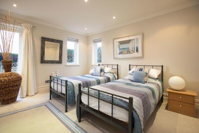 BED 4