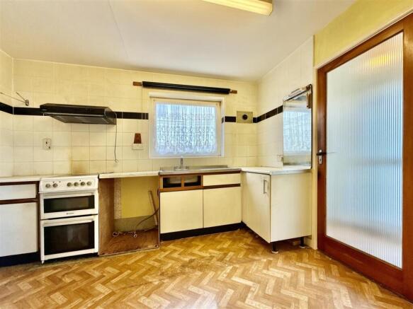 Kitchen_.jpeg
