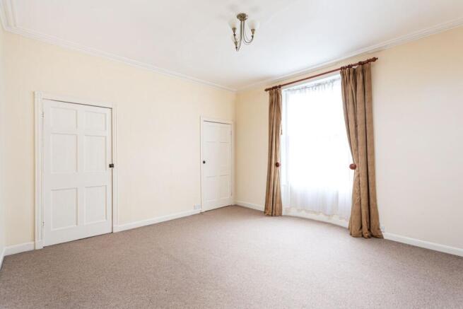 3 bed Town House for sale Image 12