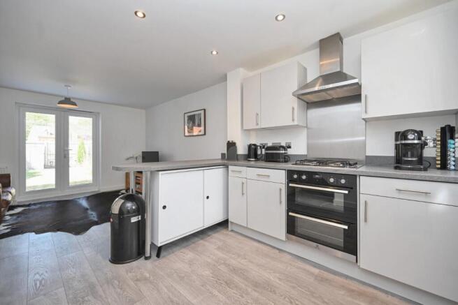 2 bed House for sale Image 4