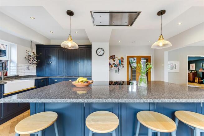 4 Fairbourne Drive-35.jpg