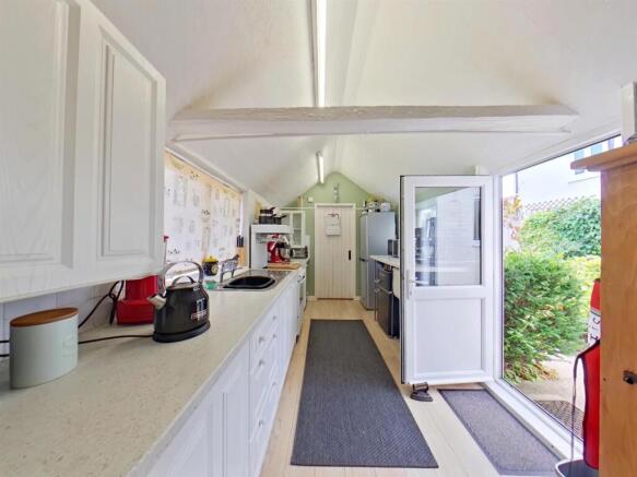 Kitchen.jpg