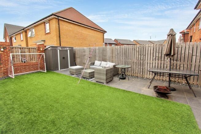 3 bed Semi-Detached for sale Image 12