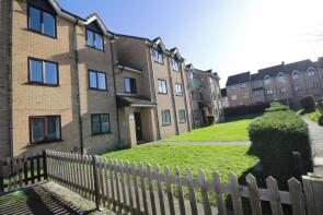 43, Danziger Way, Borehamwood WD6 5DB