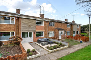 8, Nursery Close, Cirencester GL7 1NX
