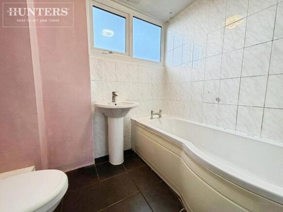 3 bed Semi-Detached for sale Image 10