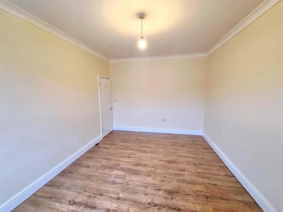 WhatsApp Image 2025-12-04 at 12.09.34 PM (4).jpeg