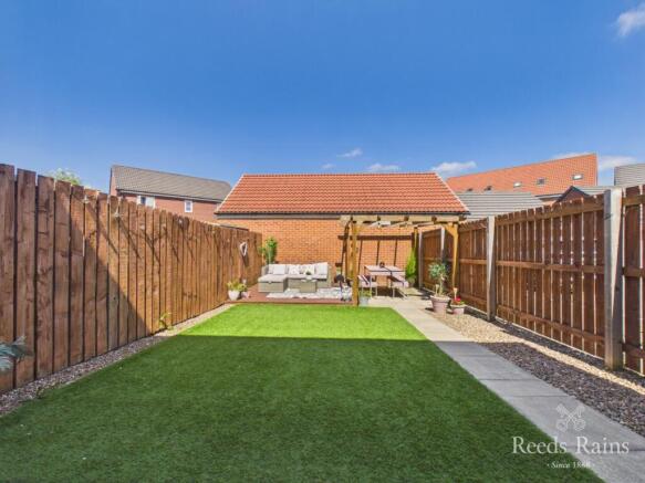 3 bed Terraced for sale Image 10