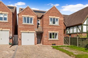 2, Rossendale Place, Rossendale Close, Fernhill Heath WR3 7PZ