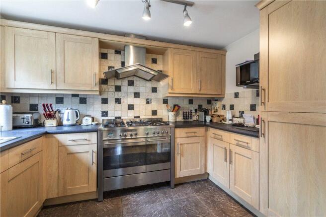 Smart Fitted Kitchen