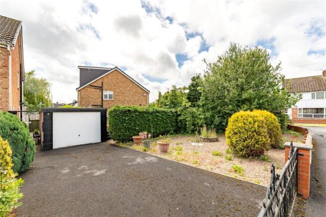 3 bed Semi-Detached for sale Image 8