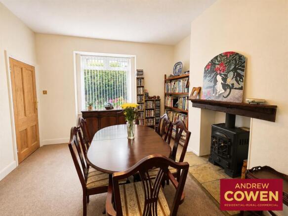 3 bed House for sale Image 11