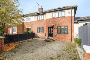 3, Hawks Nest Gardens East, Alwoodley, Leeds LS17 7JQ