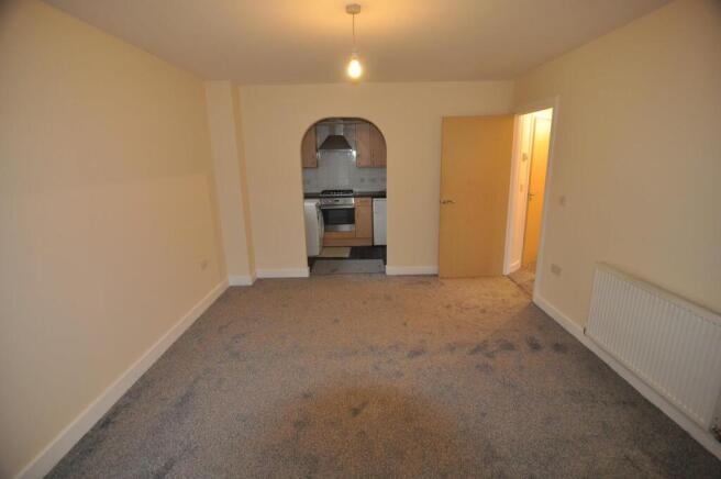 OPEN PLAN LOUNGE