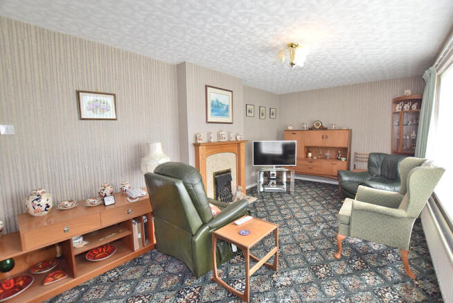 2 bed Detached Bungalow for sale Image 4