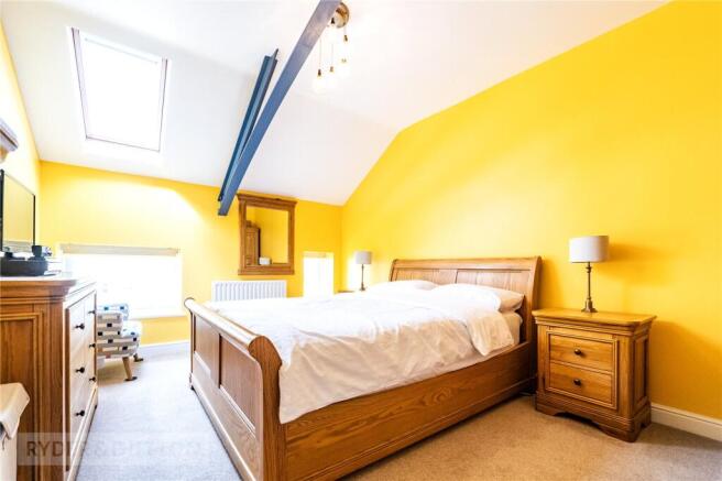 2 bed Apartment for sale Image 12