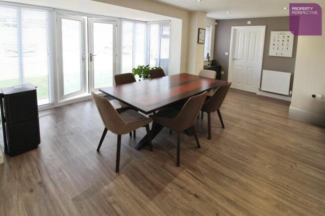 4 bed Detached for sale Image 5