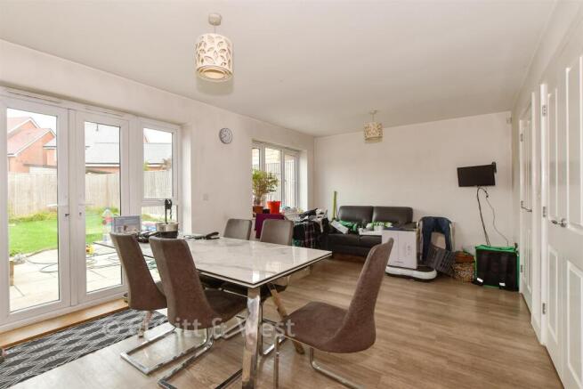 Kitchen/Dining Room