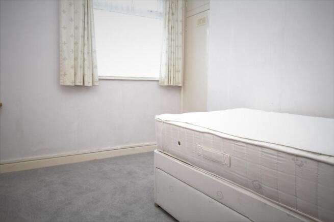 bedroom (2)