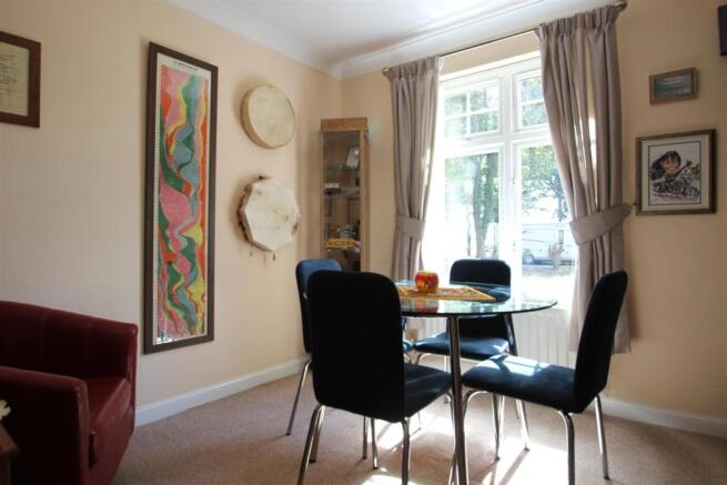 Dining room.jpg