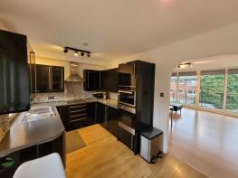 4, Harrogate Court, Droitwich Close, London SE26 6TL