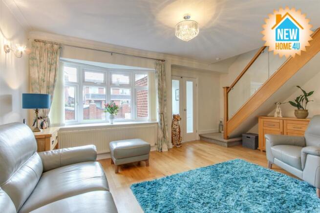 LOUNGE: