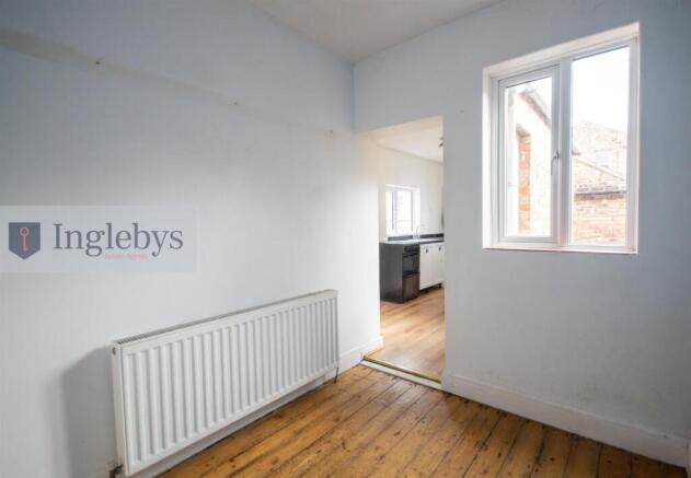 3 bed House for sale Image 4