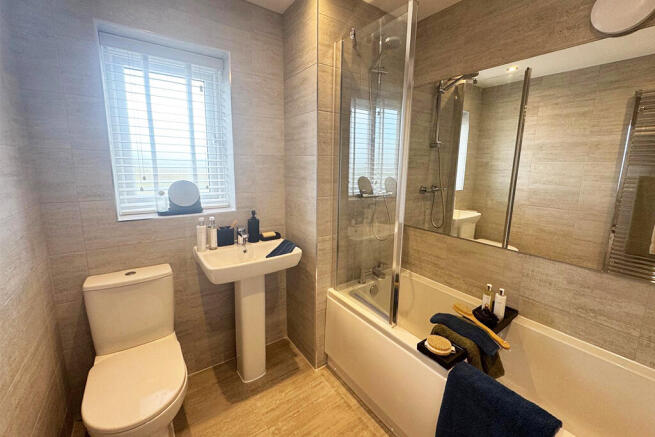 3 bed House for sale Image 9