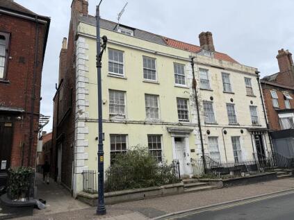 Flat 1, 43 King Street, Great Yarmouth, Norfolk NR30 2PN