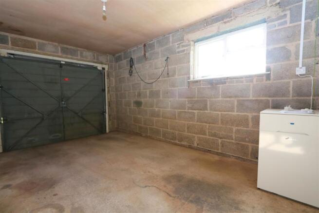 Garage.JPG