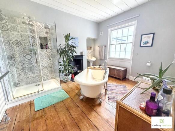 4 bed Terraced for sale Image 10