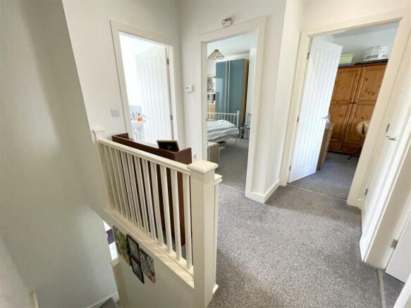 FIRST FLOOR LANDING