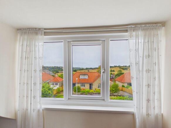 3 bed Semi-Detached Bungalow for sale Image 9