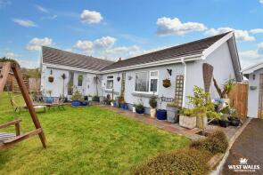 1 Longfields, Longfield, Penally, Tenby SA70 7NQ