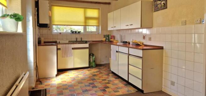 Kitchen Dining Area