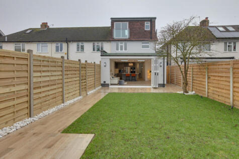 Ellington Road, Feltham, TW13